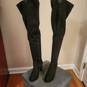 Women's Refresh Black Over The Knee Suede Boots, 8